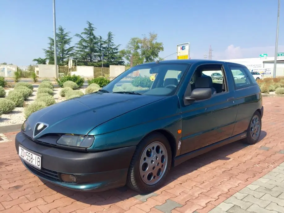 Alfa Romeo 145 145 1.4 TwinSpark 5