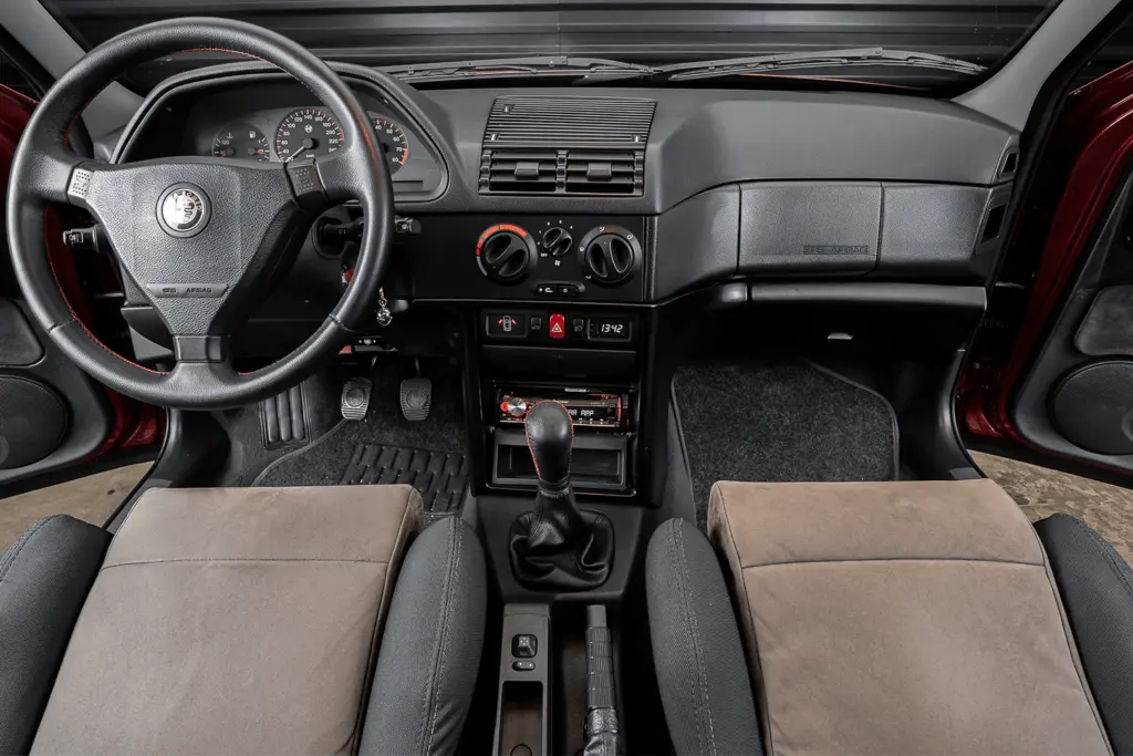 Alfa Romeo 145 145 1.6 4