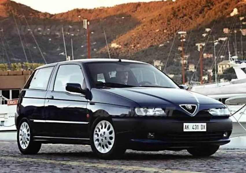 Alfa Romeo 145 145 1.6 TwinSpark 4
