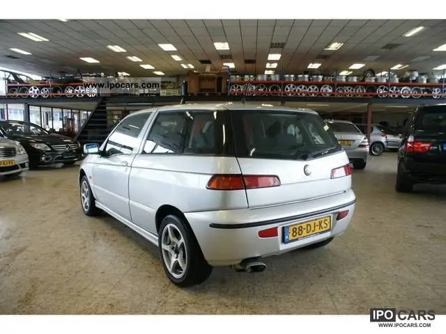Alfa Romeo 145 145 1.6 TwinSpark L 3
