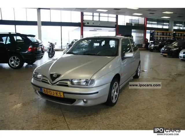 Alfa Romeo 145 145 1.6 TwinSpark L 4