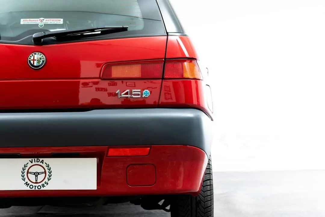 Alfa Romeo 145 145 2.0 16V TwinSpark Quadrifoglio Verde 4