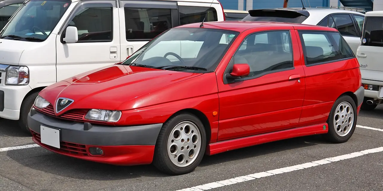 Alfa Romeo 145 145 2.0 16V TwinSpark Quadrifoglio Verde 6