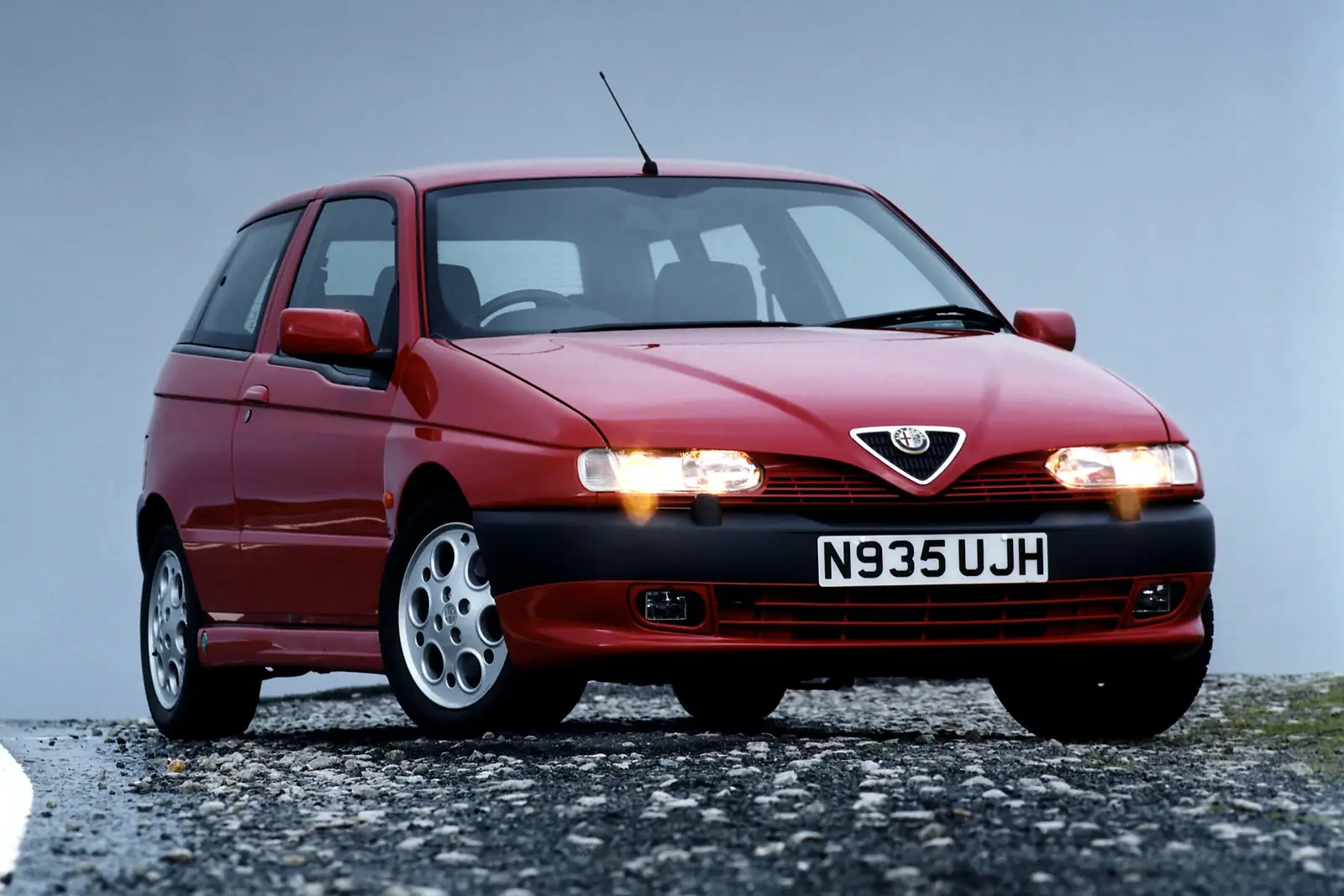 Alfa Romeo 145 145 2.0 Quadrofoglio 4