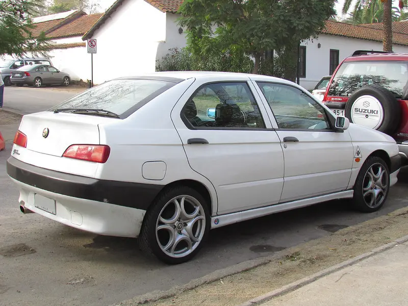 Alfa Romeo 146 146 1.6 L 2
