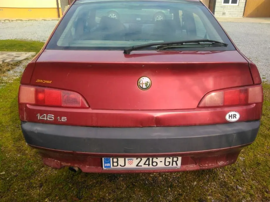 Alfa Romeo 146 146 1.6 L 4