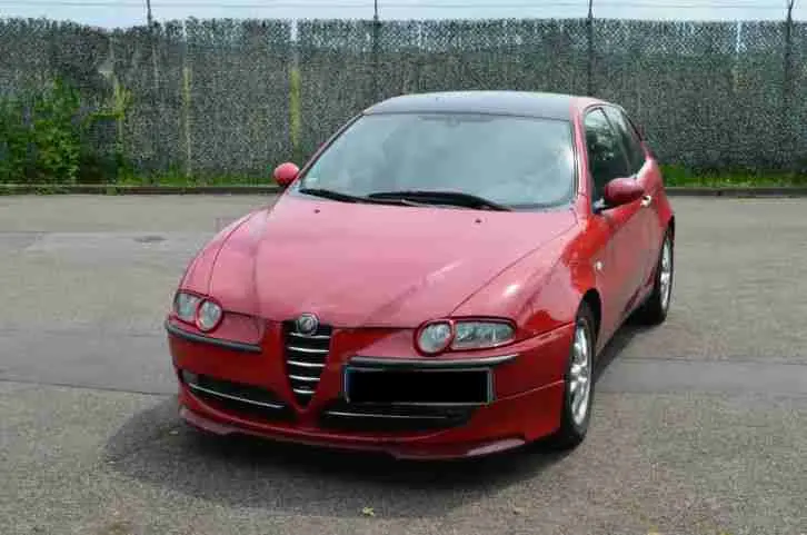 Alfa Romeo 147 147 1.6 TwinSpark Distinctive 5