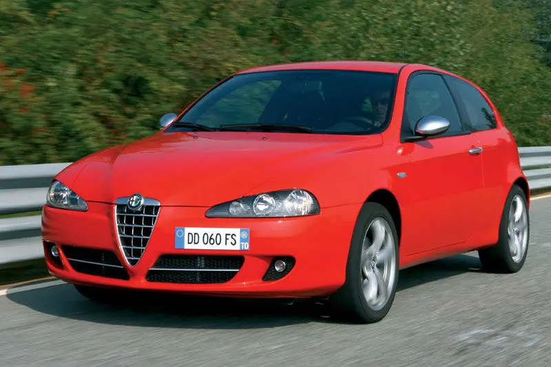 Alfa Romeo 147 147 1.6 TwinSpark Distinctive 4