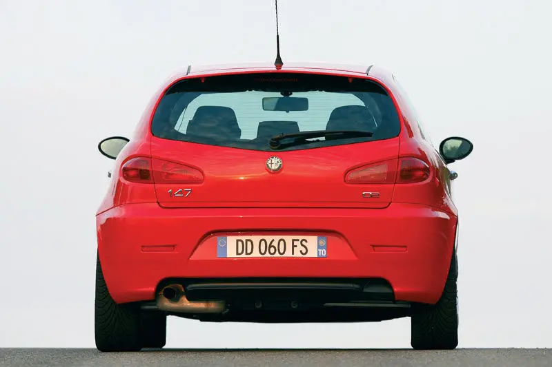 Alfa Romeo 147 147 1.6 TwinSpark Distinctive 5