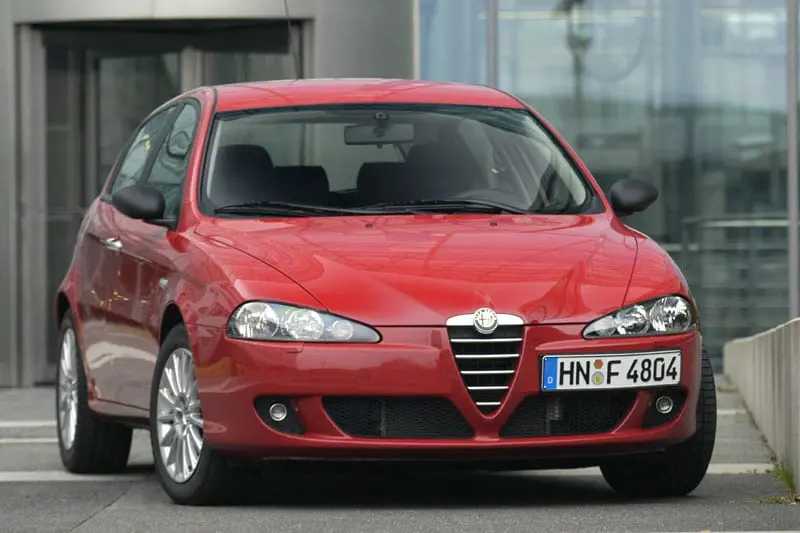 Alfa Romeo 147 147 1.9 JTD 16V Q2 6