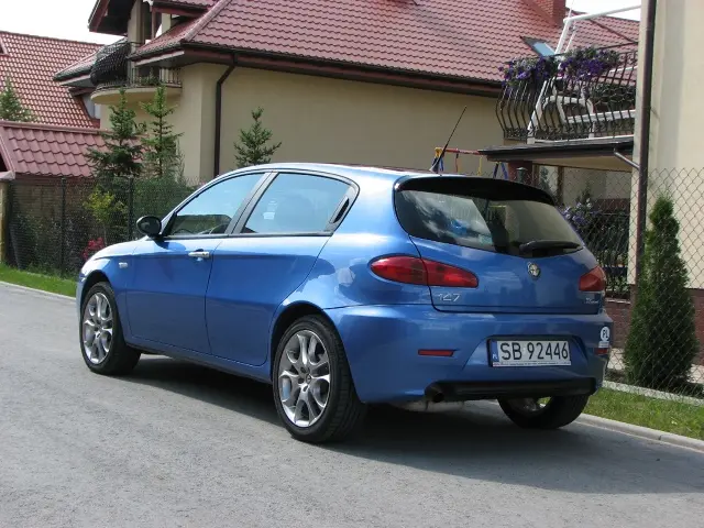 Alfa Romeo 147 147 2.0 TwinSpark Black Line Selespeed 5