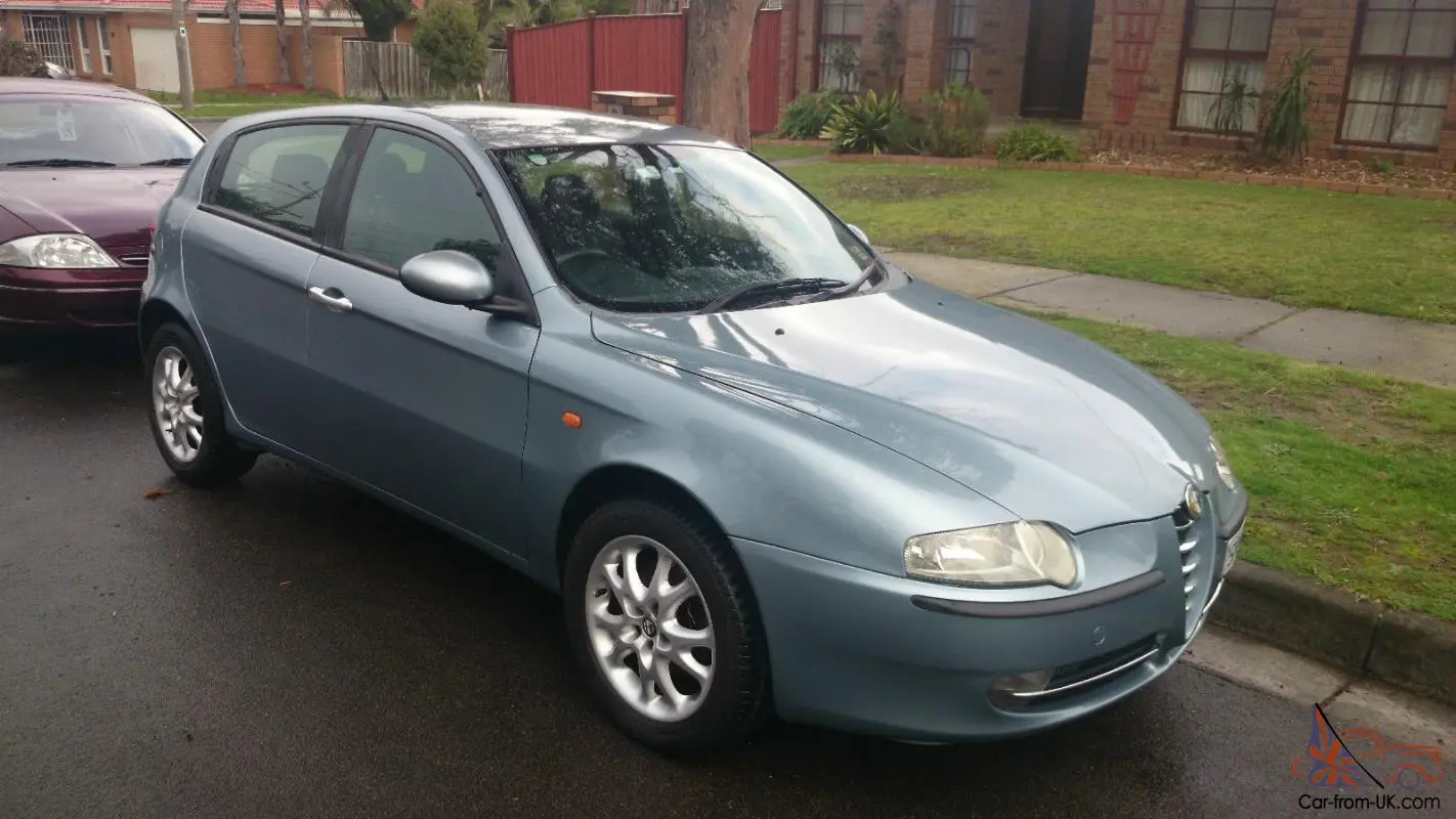 Alfa Romeo 147 147 2.0 TwinSpark Distinctive 6