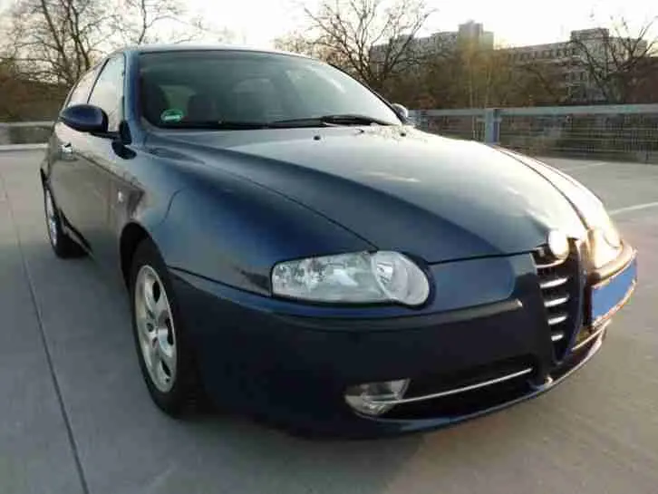 Alfa Romeo 147 147 2.0 TwinSpark Distinctive 6