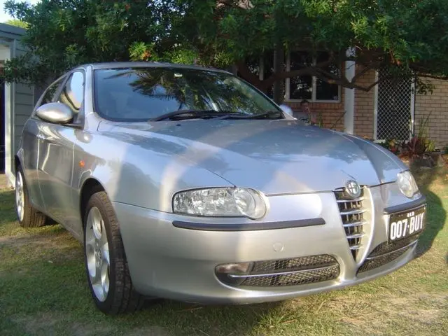 Alfa Romeo 147 147 2.0 TwinSpark Distinctive 5