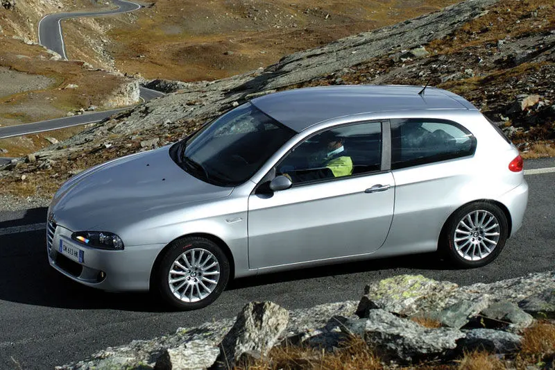 Alfa Romeo 147 147 2.0 TwinSpark Distinctive 5