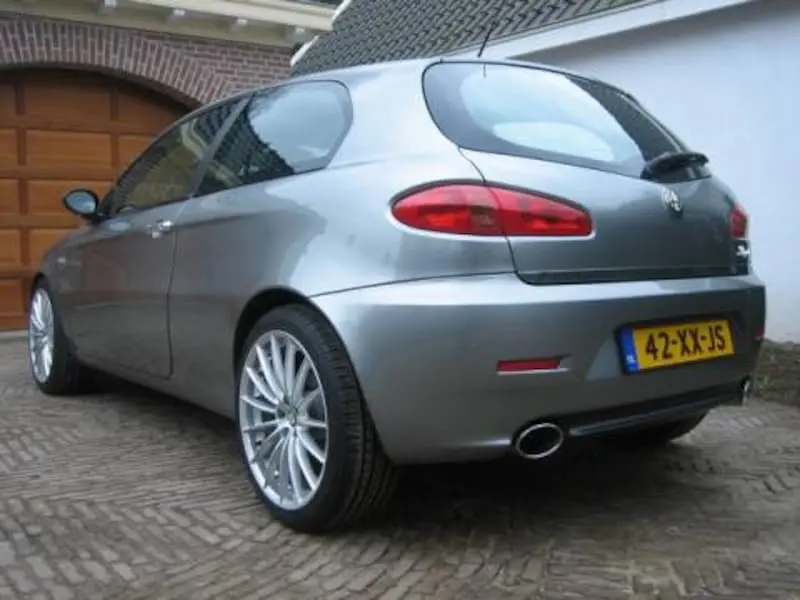 Alfa Romeo 147 147 2.0 TwinSpark Distinctive Selespeed 5