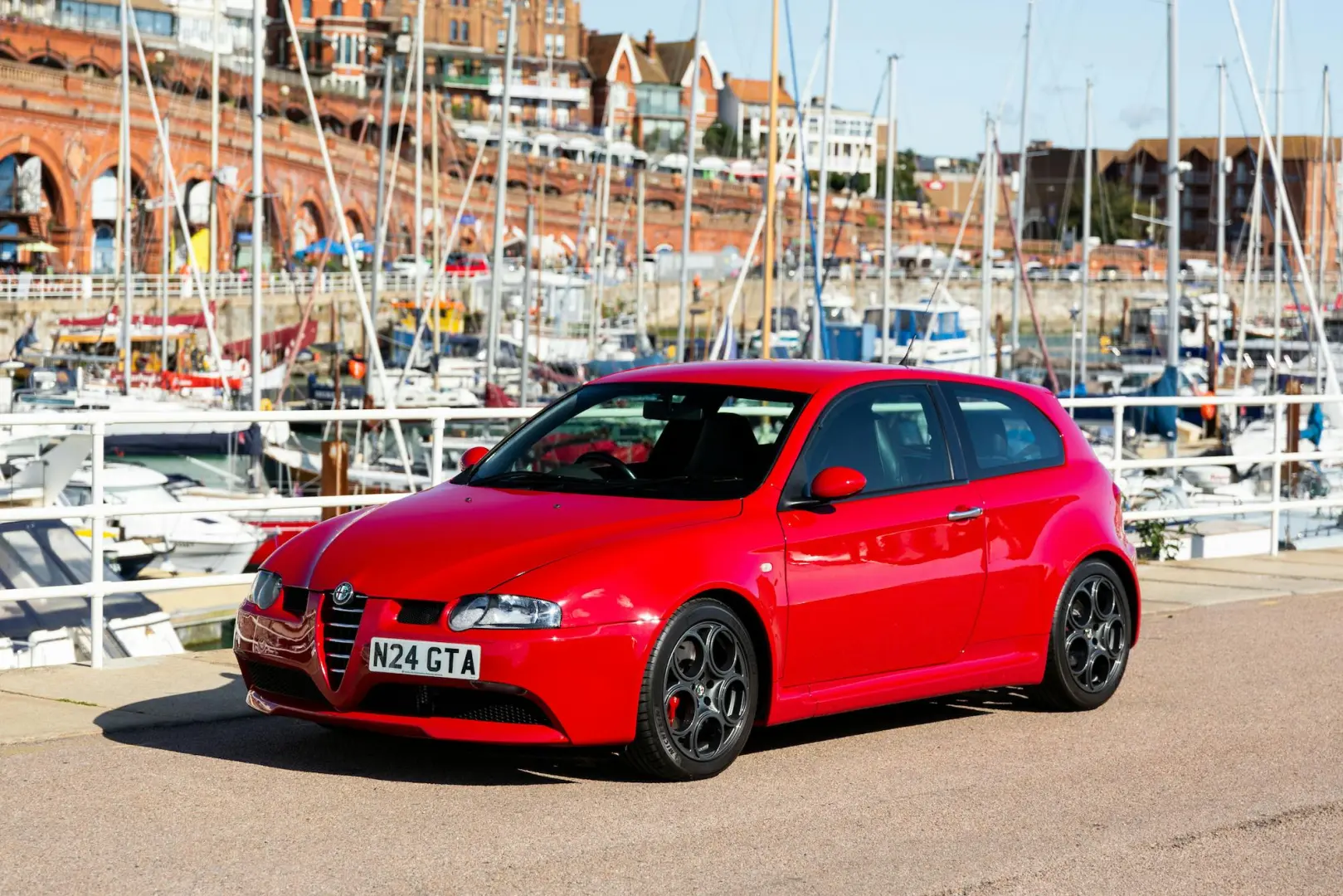 Alfa Romeo 147 147 3.2 GTA 6