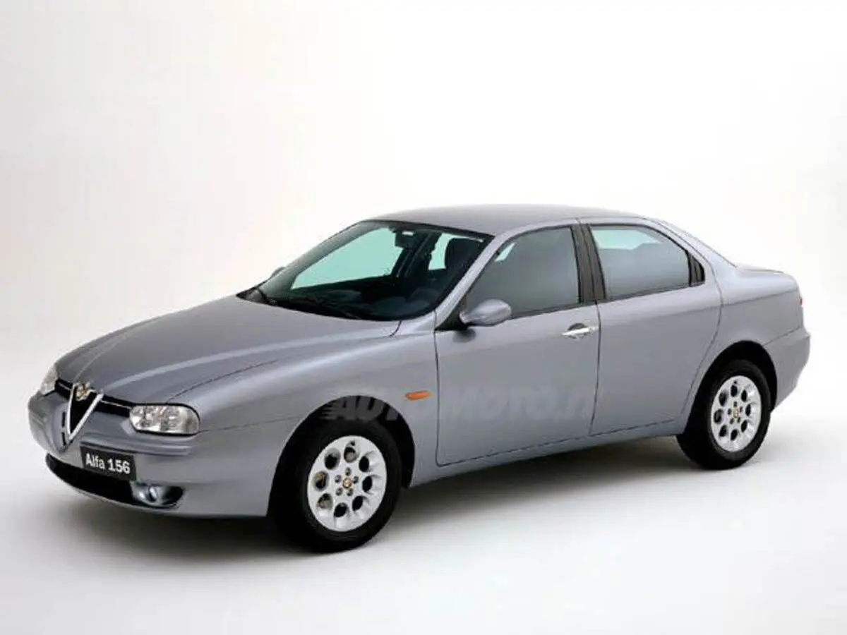 Alfa Romeo 156 156 1.6 16V TwinSpark Distinctive 4