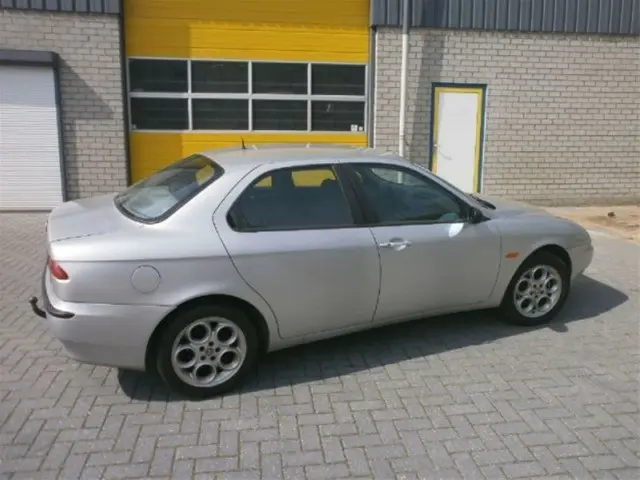Alfa Romeo 156 156 1.8 16V TwinSpark Distinctive 5