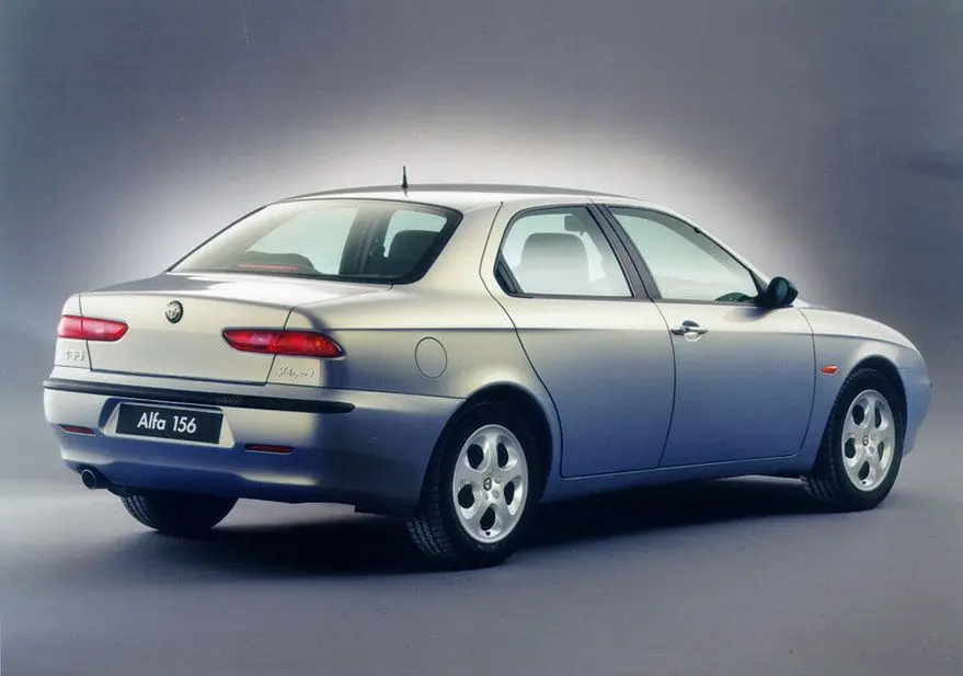 Alfa Romeo 156 156 2.0 16V TwinSpark Distinctive 1