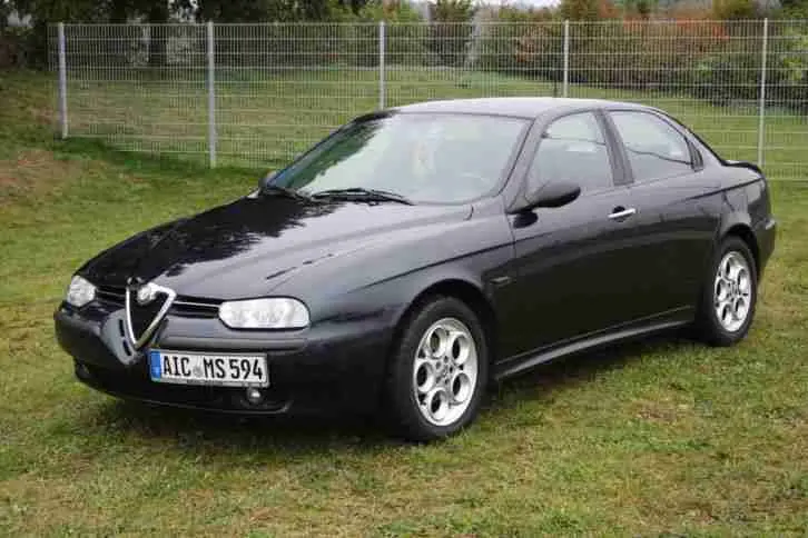 Alfa Romeo 156 156 1.6 16V TwinSpark Distinctive 2