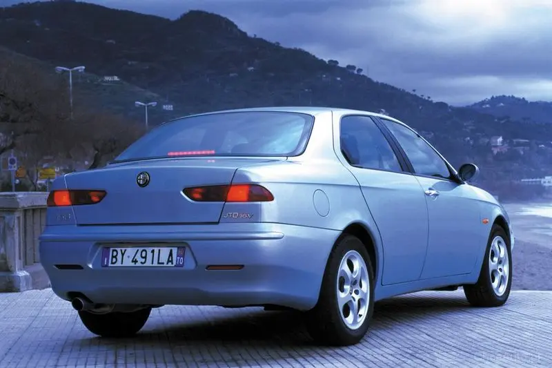 Alfa Romeo 156 156 2.5 V6 24V Distinctive 1