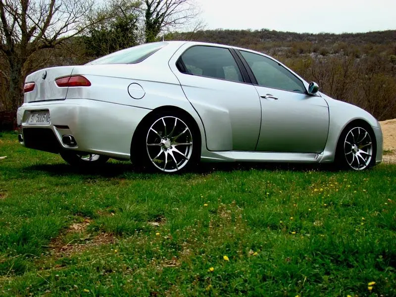 Alfa Romeo 156 156 2.5 V6 24V Distinctive 3