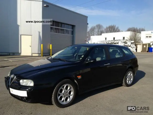 Alfa Romeo 156 156 2.5 V6 24V Distinctive 0