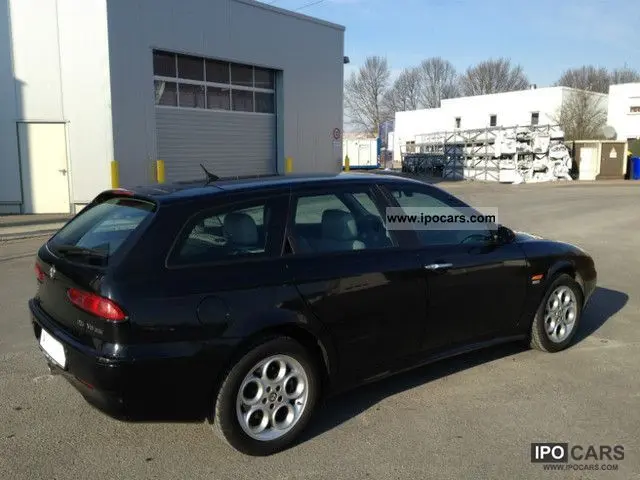 Alfa Romeo 156 156 2.5 V6 24V Distinctive 3