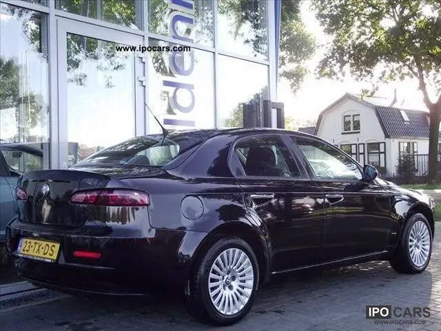 Alfa Romeo 159 159 1.8 MPI Distinctive 3