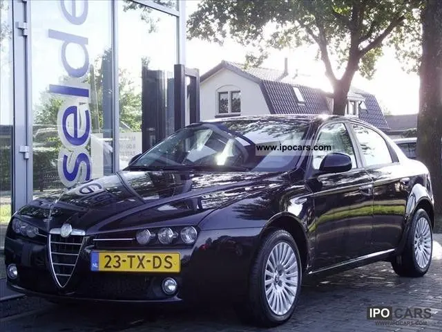 Alfa Romeo 159 159 1.8 MPI Distinctive 7