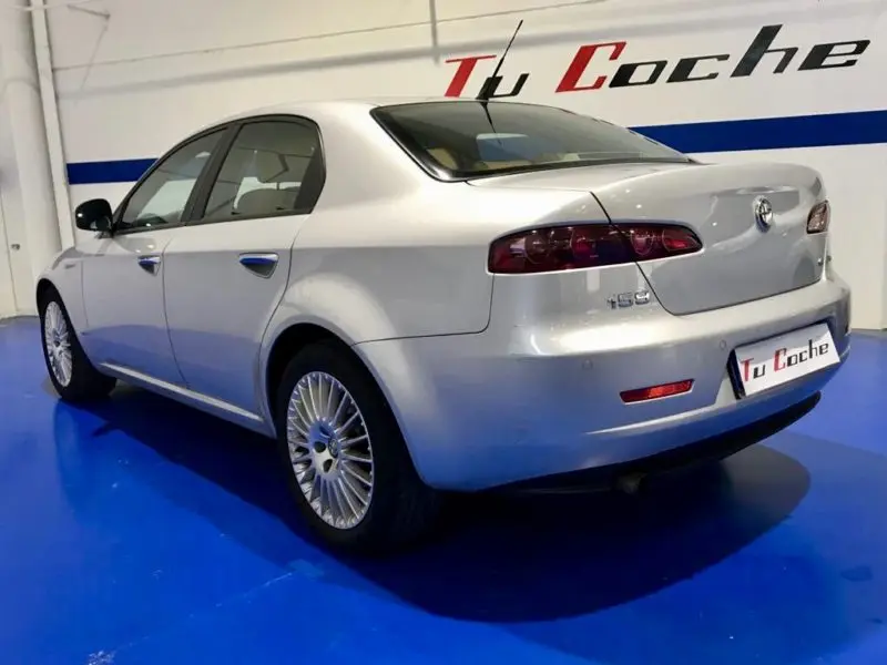 Alfa Romeo 159 159 1.9 JTD Distinctive Plus 2