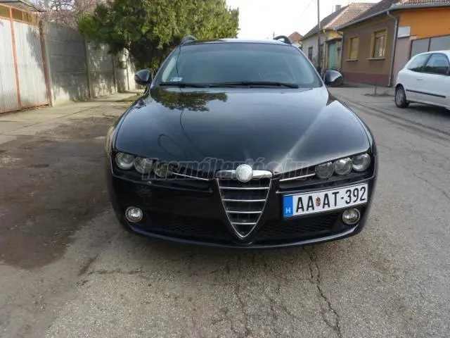 Alfa Romeo 159 159 1.9 JTD 16V Distinctive Plus Q-Tronic 5