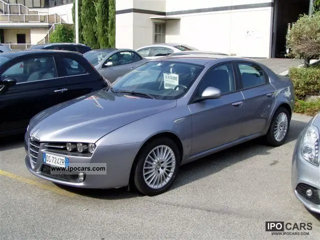 Alfa Romeo 159 159 1.9 JTD Distinctive Plus Q-Tronic 5