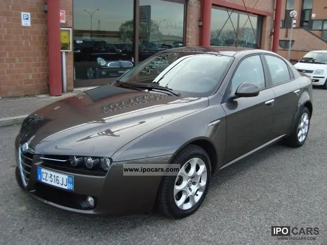Alfa Romeo 159 159 1.9 JTS Distinctive 0