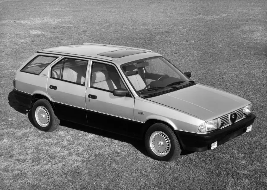 Alfa Romeo 33 33 1.5 4x4 Giardinetta 6