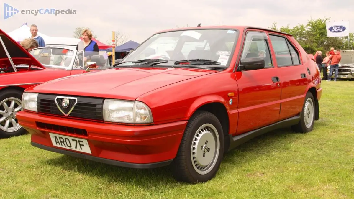 Alfa Romeo 33 33 1.7 16V Boxer 1