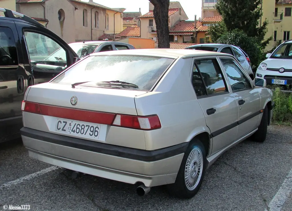 Alfa Romeo 33 33 1.7 I.E. 16V Quadrifoglio Verde 6