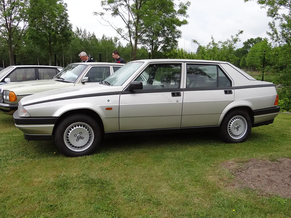 Alfa Romeo 75 75 1.6 1