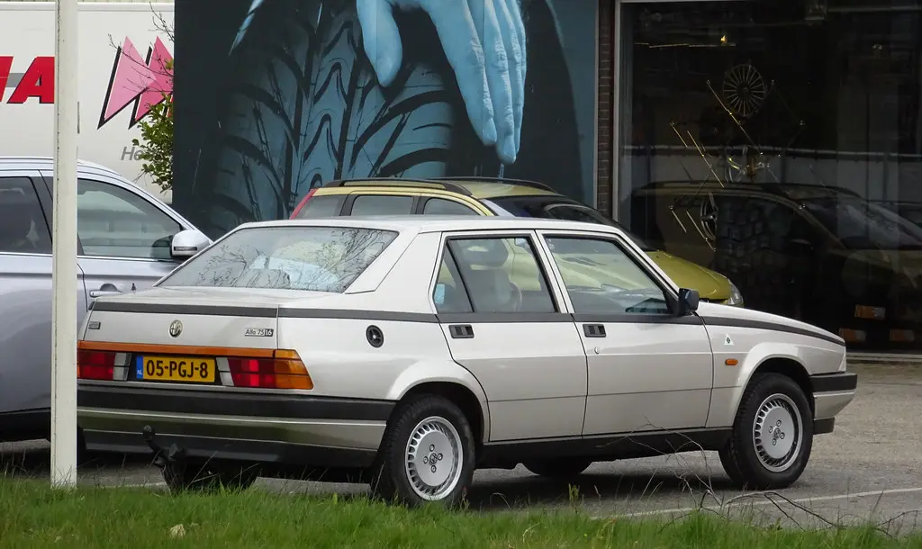 Alfa Romeo 75 75 1.6 3