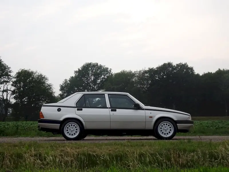 Alfa Romeo 75 75 1.6 4