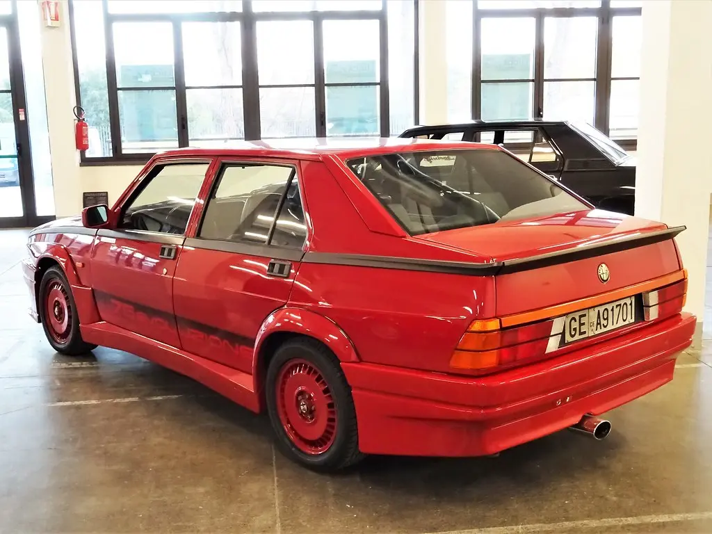 Alfa Romeo 75 75 1.6 6