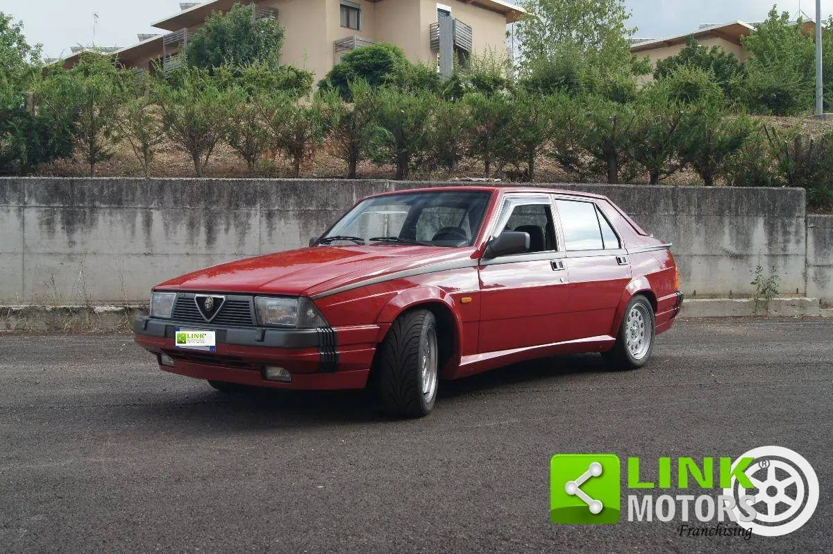 Alfa Romeo 75 75 3.0 V6 America 2