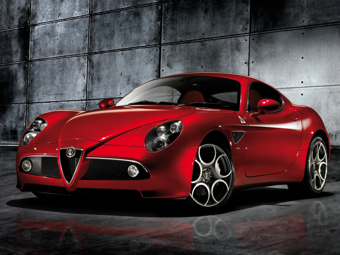 Alfa Romeo 8C 8C 4.7 V8 Competizione 7