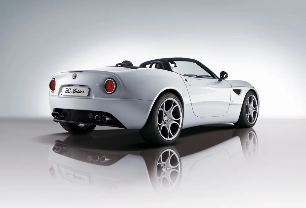 Alfa Romeo 8C 8C Spider 4.7 V8 Competizione 3