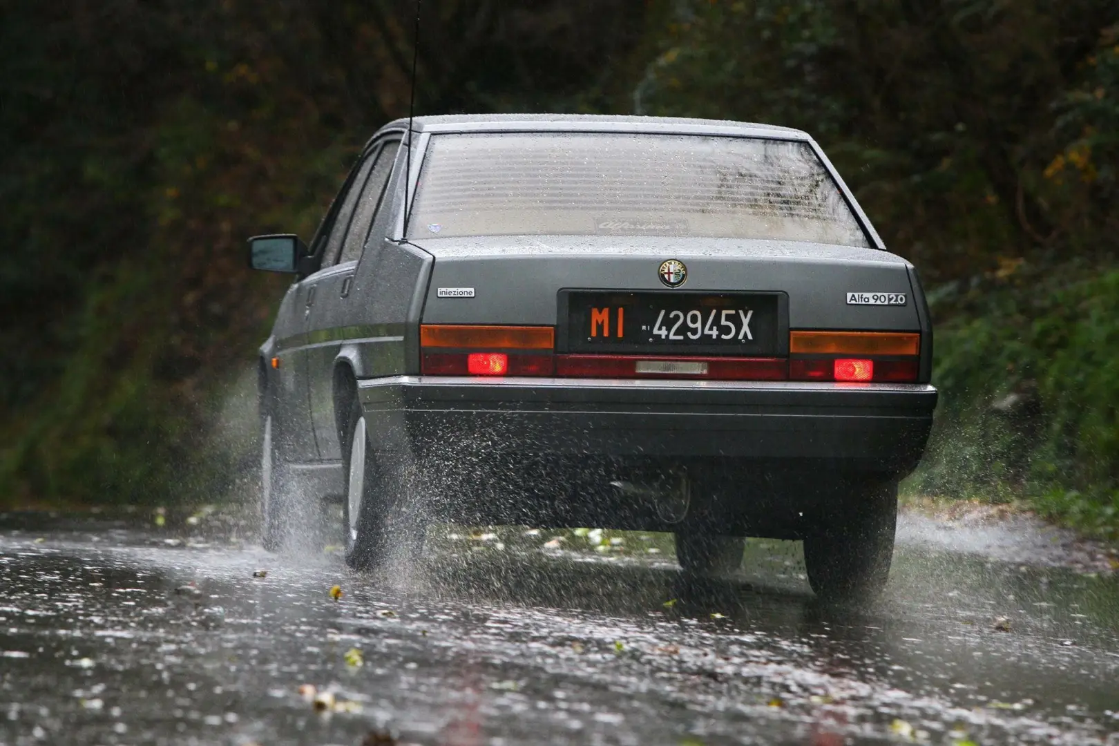 Alfa Romeo 90 90 2.0 Iniezione 2