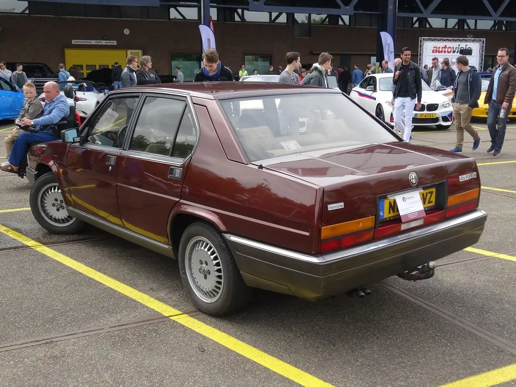 Alfa Romeo 90 90 2.4 Turbo 5