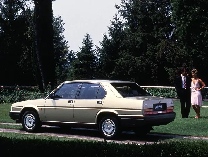 Alfa Romeo 90 90 2.5 V6 Quadrifoglio Oro 2