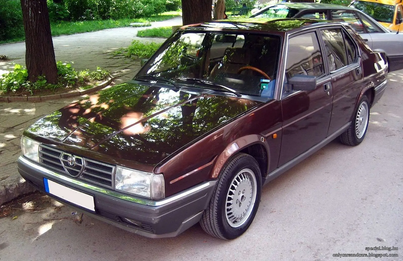 Alfa Romeo 90 90 2.5 V6 Quadrifoglio Oro 3