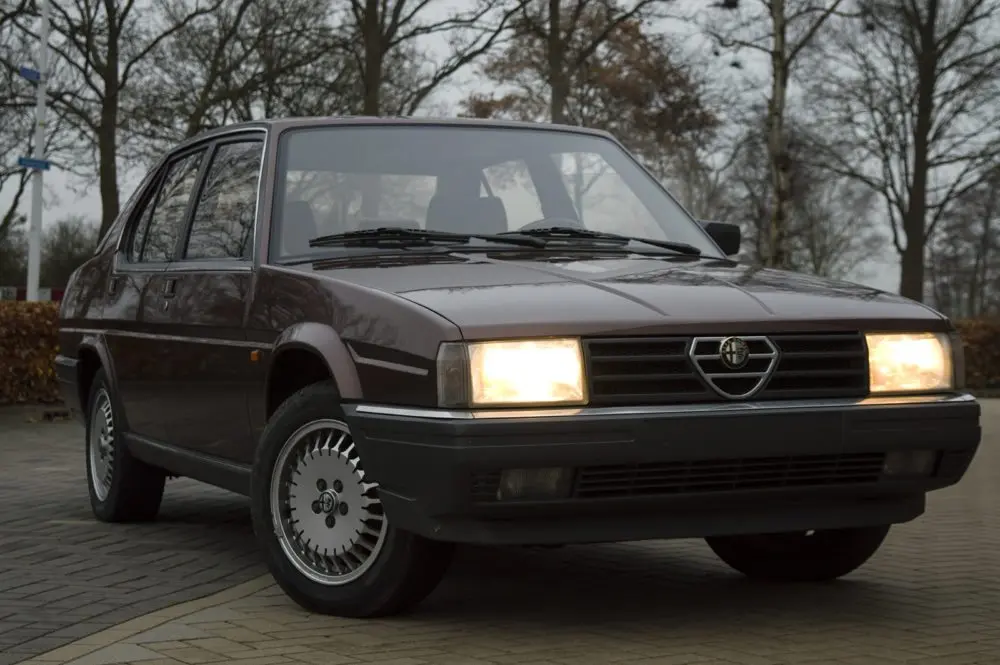 Alfa Romeo 90 90 2.5 V6 Quadrifoglio Oro 4